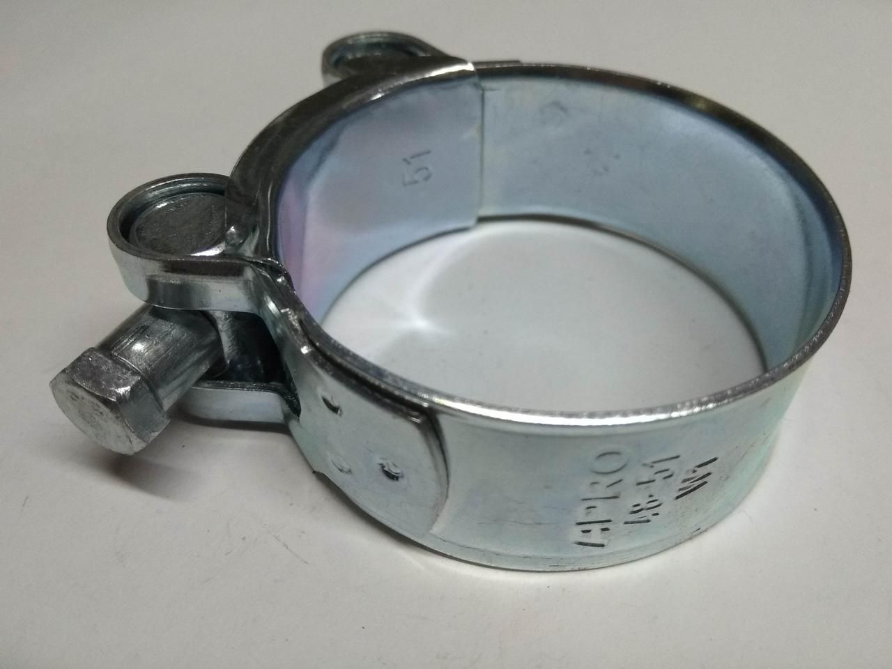 Хомут силовой APRO W1 оцинкованная сталь 48-51 мм Хомут силовой APRO W1 оцинкованная сталь 48-51 мм