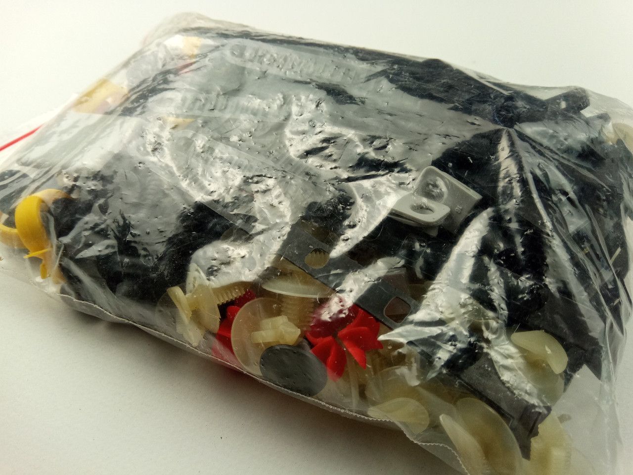 Пистоны (полный к-кт.) ВАЗ 2110-12 Пистоны (полный к-кт.) ВАЗ 2110-12