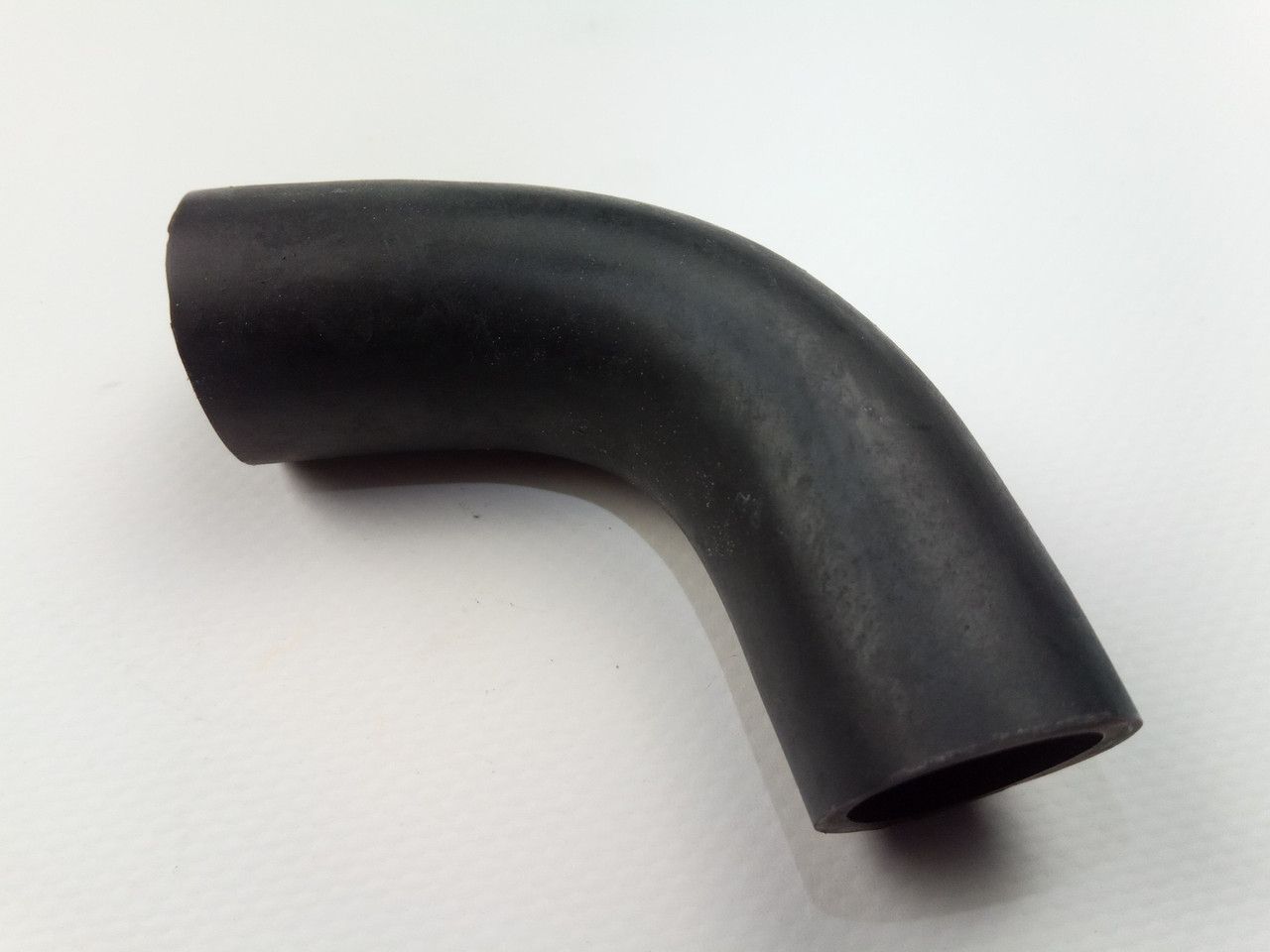 Сапуна патрубок для Lanos 1.5, (96461003) Сапуна патрубок для Lanos 1.5, (96461003)