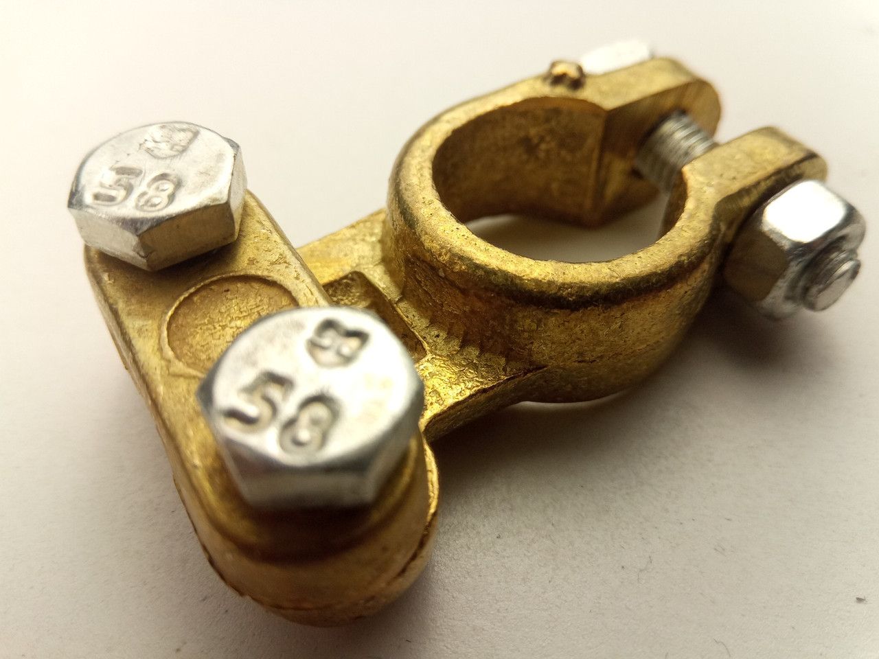 Клемма (дизель) латунная "+" Клемма (дизель) латунная "+"