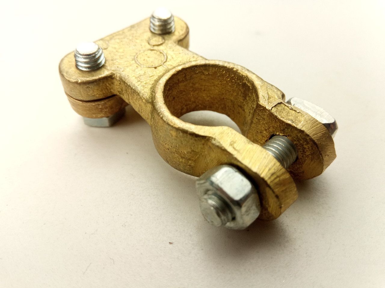 Клем (дизель)-латунь "-" Клем (дизель)-латунь "-"