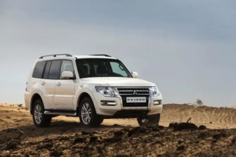 Бокове скло заднє кузовне Mitsubishi Pajero IV '07, що відкривається - ліве (XYG)