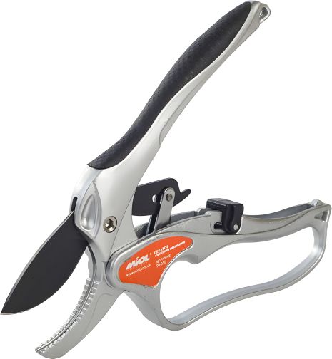 Секатор MIOL 99-010 с храповым механизмом Секатор MIOL 99-010 с храповым механизмом