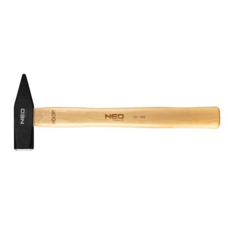 Столярный молоток 800 г с рукояткой из гикори NEO 25-088 Столярный молоток 800 г с рукояткой из гикори NEO 25-088