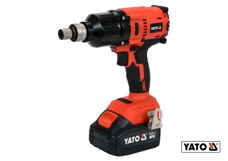 Аккумуляторный бесщеточный ударный гайковерт Li-Ion 18 В, 3 Ач, 700 Нм, 1/2" + кейс Yato YT-82806